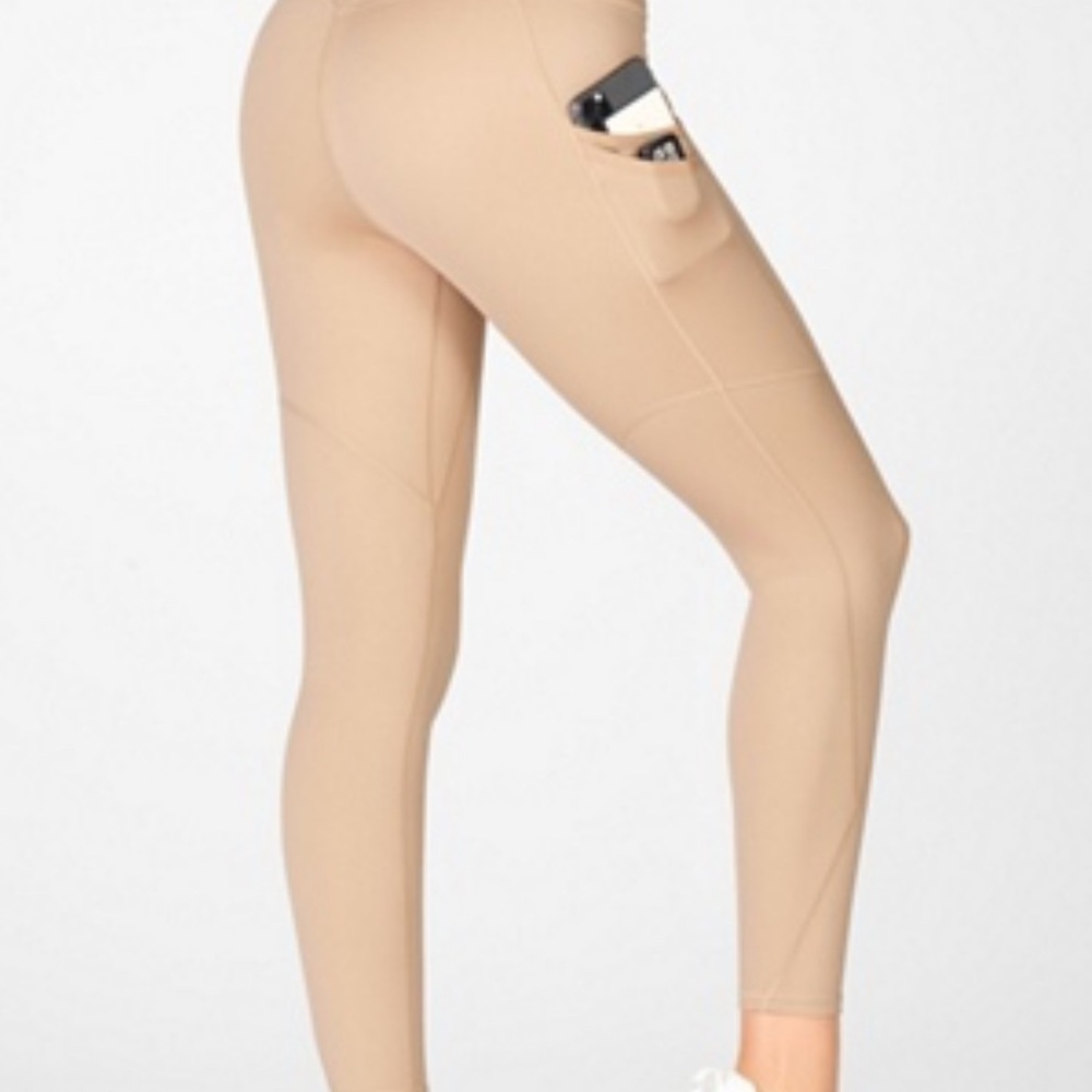 Fabletics Trinity High-waisted Pocket 7/8 M Women's Tan Leggings with Pocket